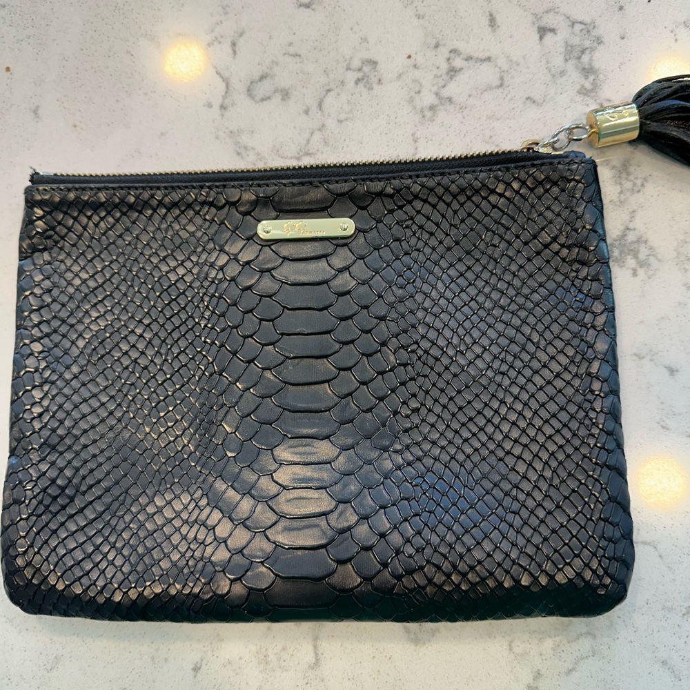 Gigi New York Clutch